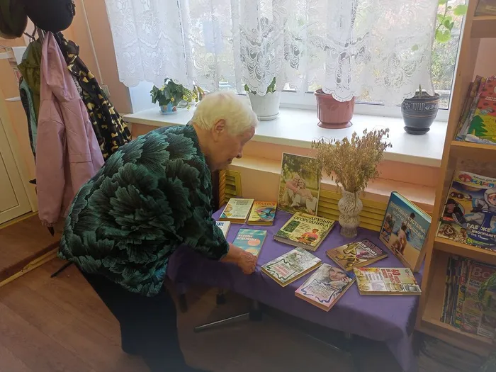 Музыкально - поэтический вечер «Он песни нам соткал из нежных слов»