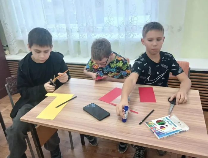 Подготовка ко Дню отца в библиотеке п. Черемухово!