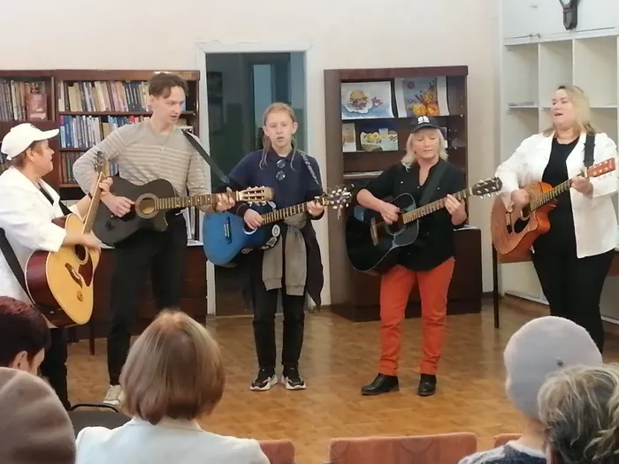 все артисты.JPG