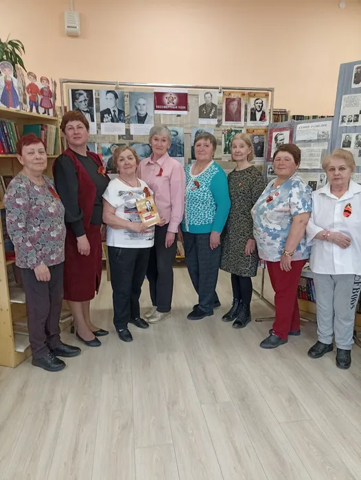 Встреча - память «Давайте вспомним снова всех тех, кто подарил Победу нам!» в Библиотеке семейного чтения п. Калья
