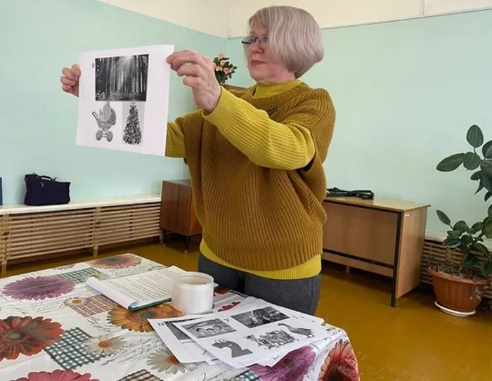 Вечер хорошего настроения "Возраст элегантный - он экстравагантный"