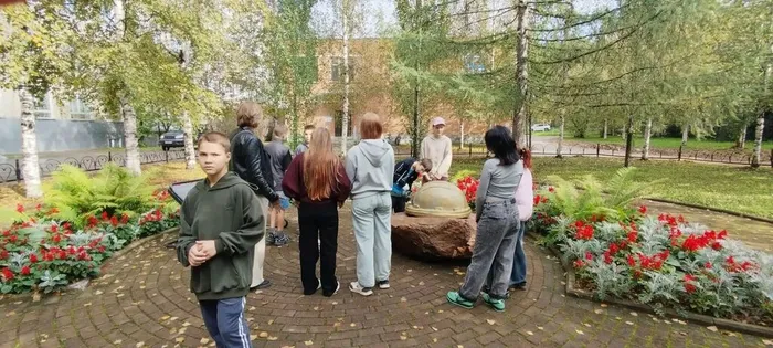Библиодайджест "Мы живем в ШАХТЕРСКОМ крае" с Библиотекой для детей и молодежи