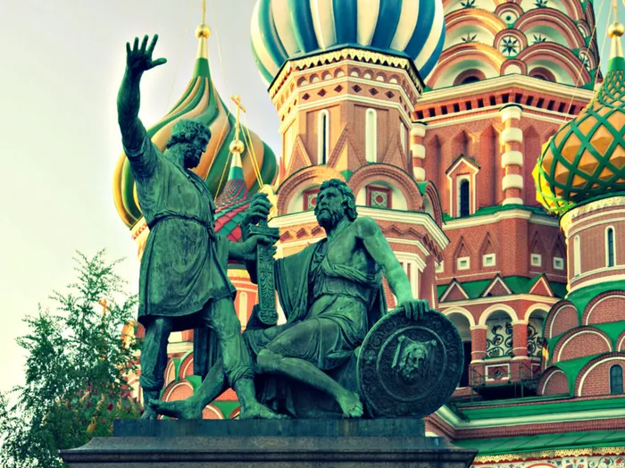 Памятник Минину Пожарскому