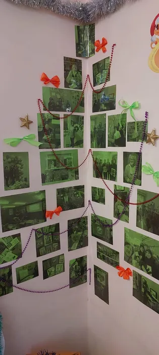 Фотозона «Ёлочка -&nbsp; итоголочка» и «Книговички» в Библиотеке для детей и молодежи