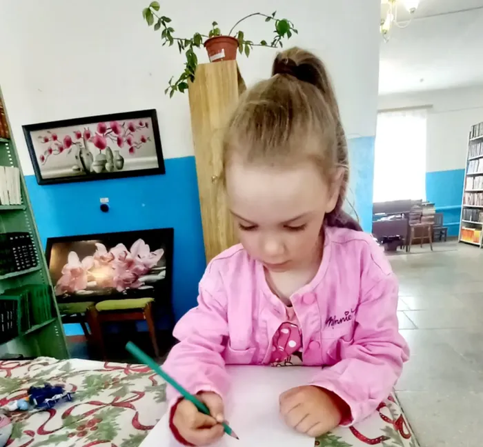 "Здравствуй, праздник! Здравствуй, лето!" с Библиотекой пос.Покровск -Уральский