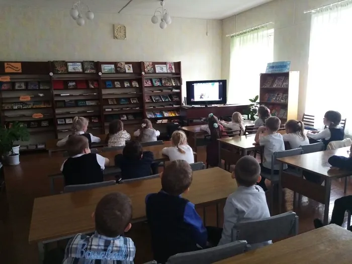 Любовью материнской мы согреты