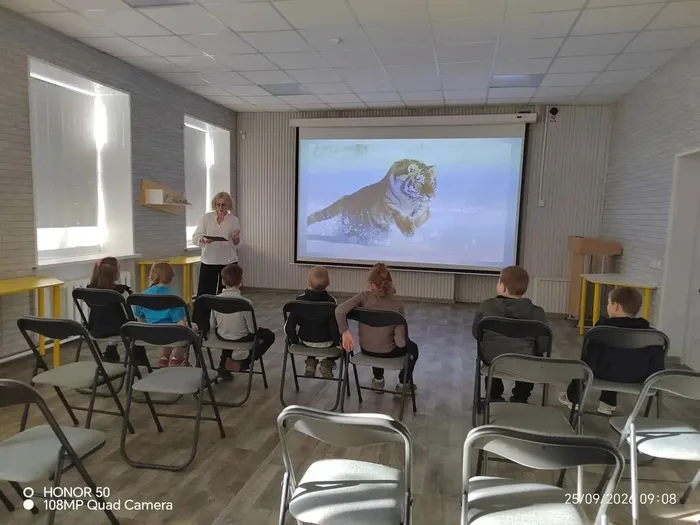 "День амурского тигра" с Центральной городской библиотекой им. А. Н. Арцибашева. Экологический клуб «Совёнок».