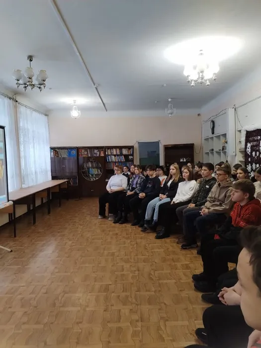 Патриотическая акция «Гордимся славою героев» в Библиотеке п.Черемухово