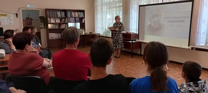 Музыкально-поэтический вечер «В горах мое сердце» прошел в Библиотеке п. Черемухово