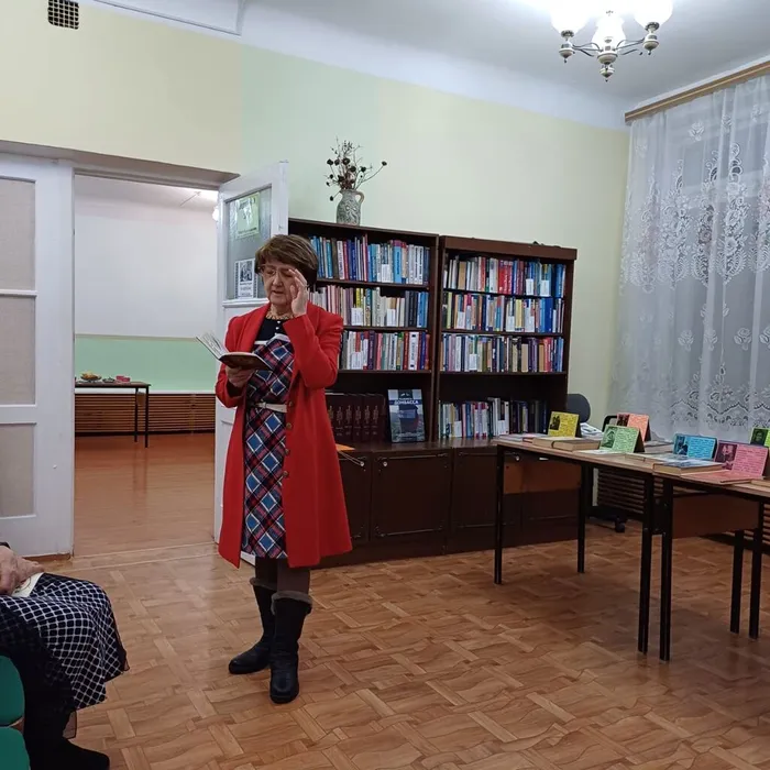 Литературная гостиная «Мама звучит, как поэма, как песня» в библиотеки п. Черемухово