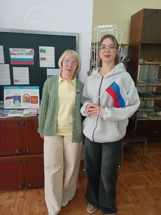 Час Отечества «Ты свят, как Родина моя!» в библиотеке поселка Черемухово