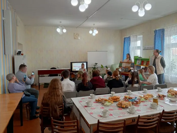 День Победы см Библиотекой для детей и молодежи!