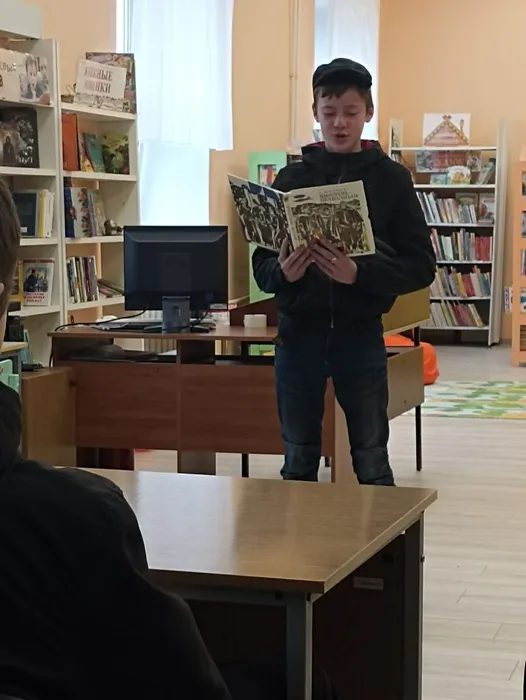 Акция «Читаем детям о войне» прошла в Библиотеке семейного чтения п. Калья
