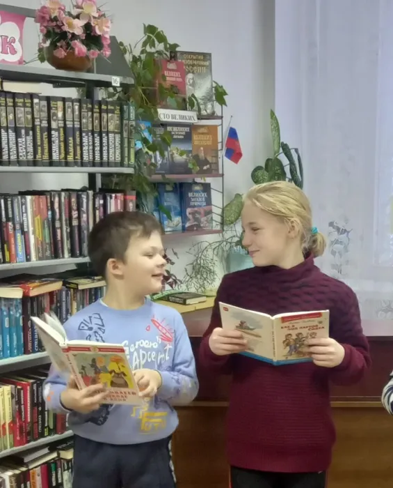 "ДЕНЬ ЧТЕНИЯ - 2024" В БИБЛИОТЕКЕ  п. Баяновка