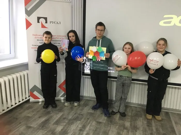 Мастер-класс "Поздравительная открытка" в Центральной городской библиотеке им. А. Н. Арцибашева