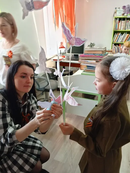 День Победы см Библиотекой для детей и молодежи!