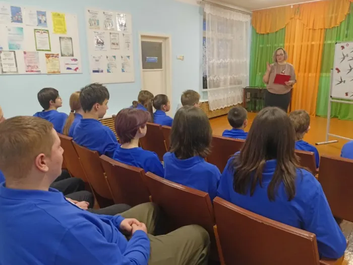 Патриотическая акция "Блокадная ласточка" в библиотеке п. Черемухово