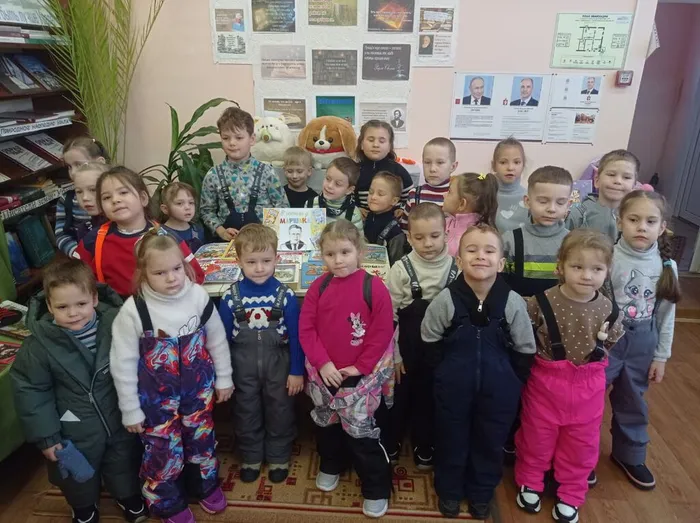 Литературный калейдоскоп «Вот такой Маршак» в библиотеке посёлка Третий Северный