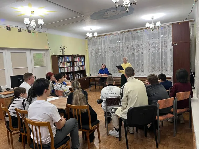 интеллектуальную игру под названием "Главный закон нашей жизни" в Библиотеке п. Черемухово.