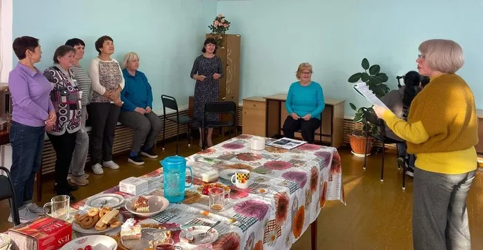 Вечер хорошего настроения "Возраст элегантный - он экстравагантный"