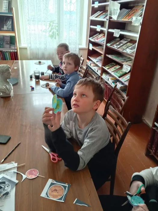 Дню космонавтики – достойную встречу. Библиотека для детей и молодежи