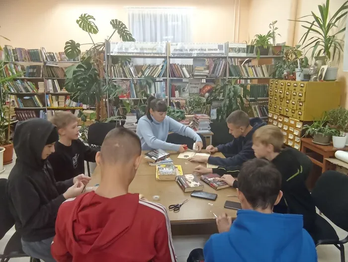 _Ребята из Молодёжно-подросткового центр "Берёзка" подарили книгам вторую жизнь❤️📚