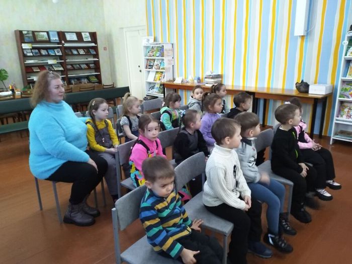 Краеведческое ассорти "Об Урале и уральцах с любовью" в Библиотеке для детей и молодежи